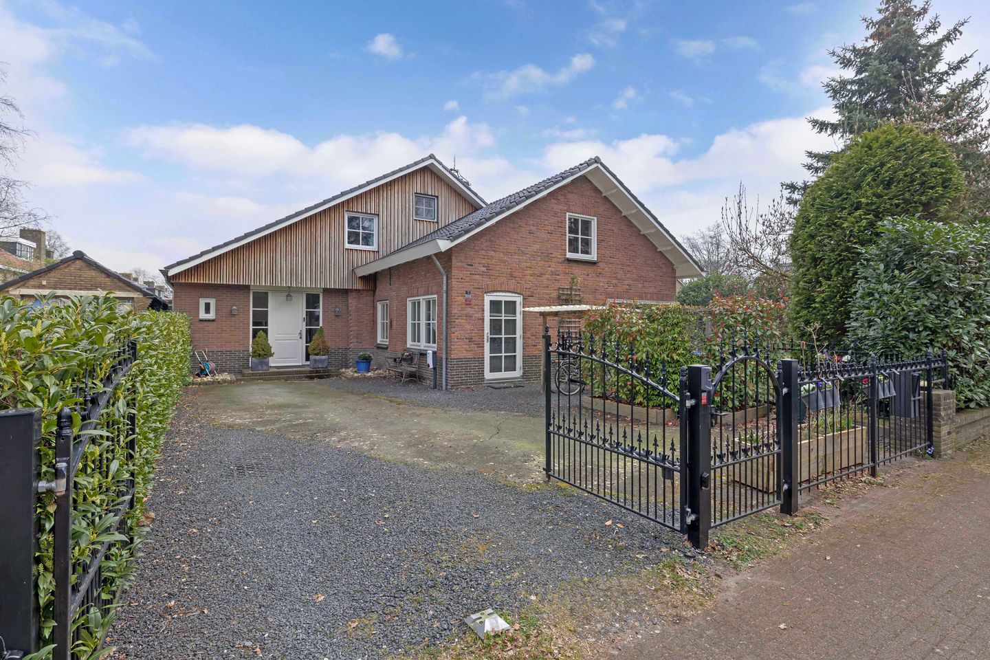 Foto 4 van Van Hoorns Houtweg 2