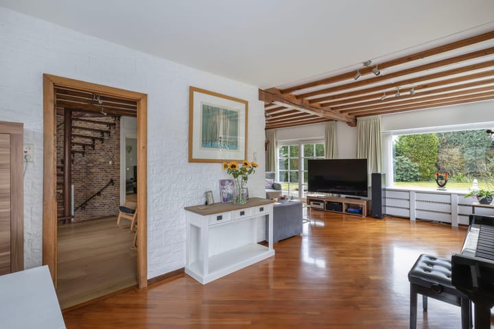 Photo 10 of Van Hoorns Houtweg 2