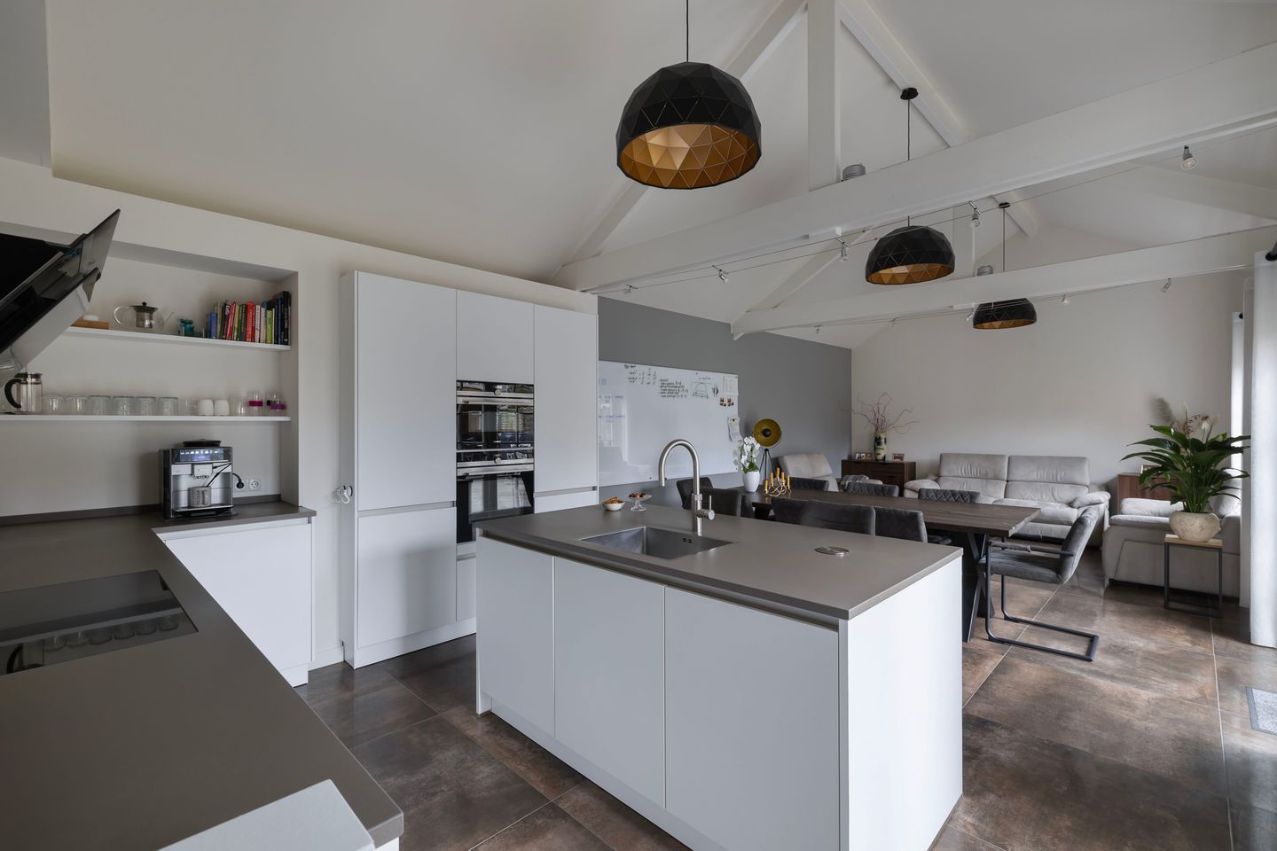 Foto 20 van Van Hoorns Houtweg 2