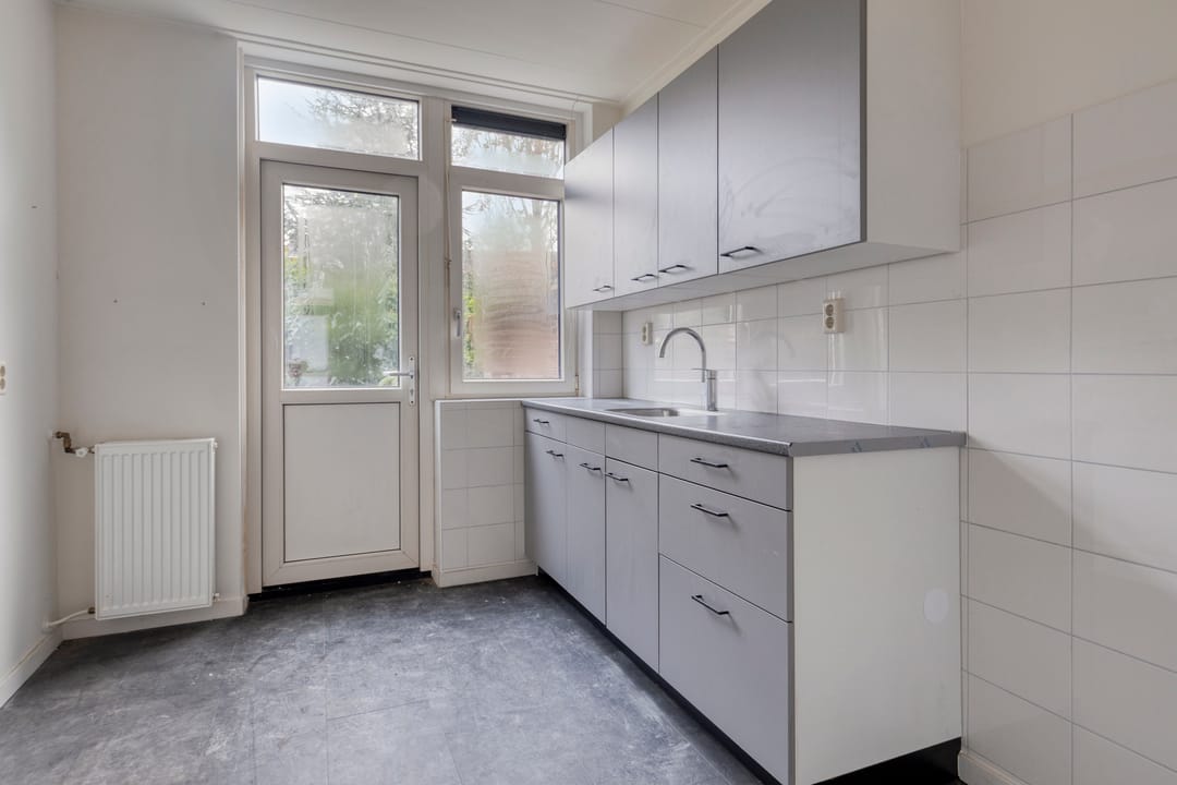 Photo 11 of Oosterscheldestraat 43