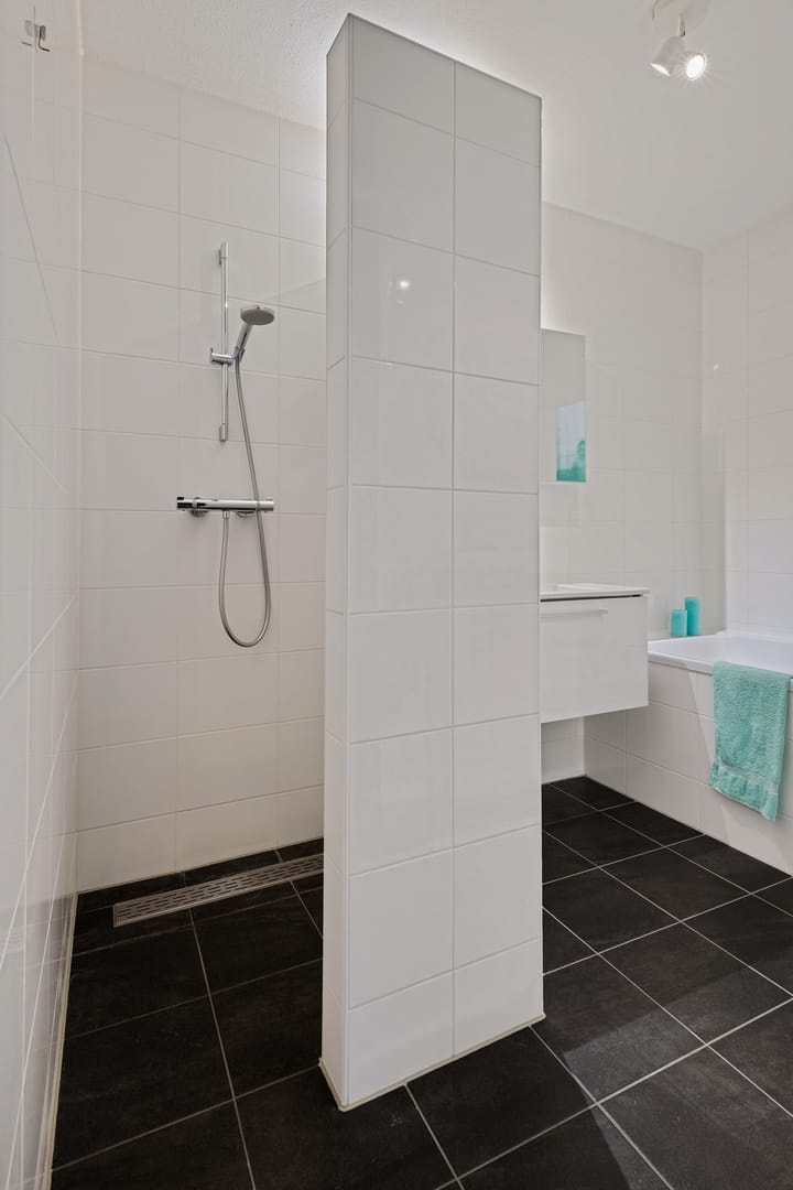 Foto 21 van Tanimbarkade 85