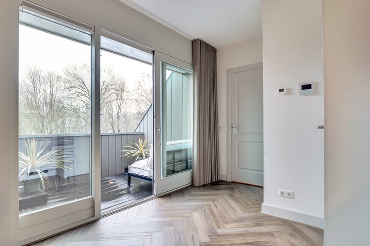 Foto 19 van Ir. Smedingplein 11-A