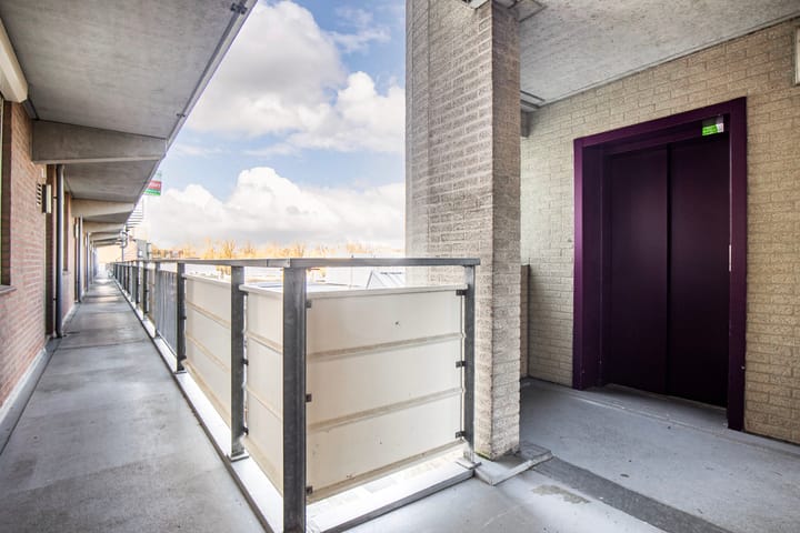 Foto 25 van Oostburgwal 53