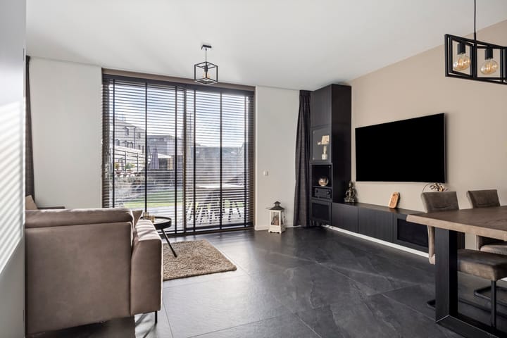 Foto 4 van Fluitenkruid 39