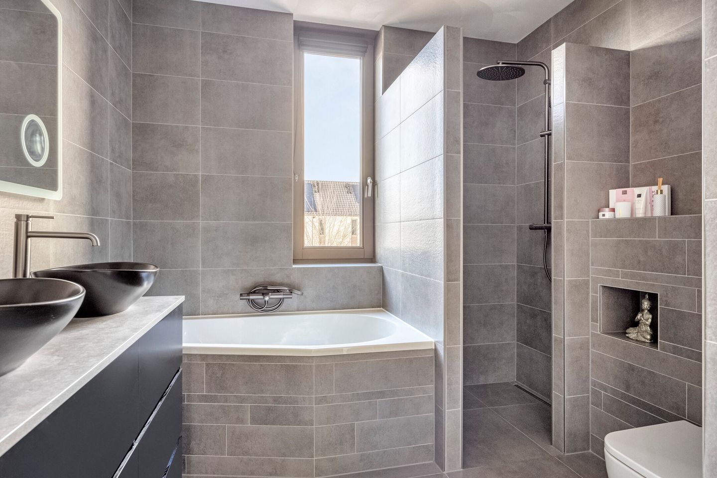 Photo 19 of Fluitenkruid 39