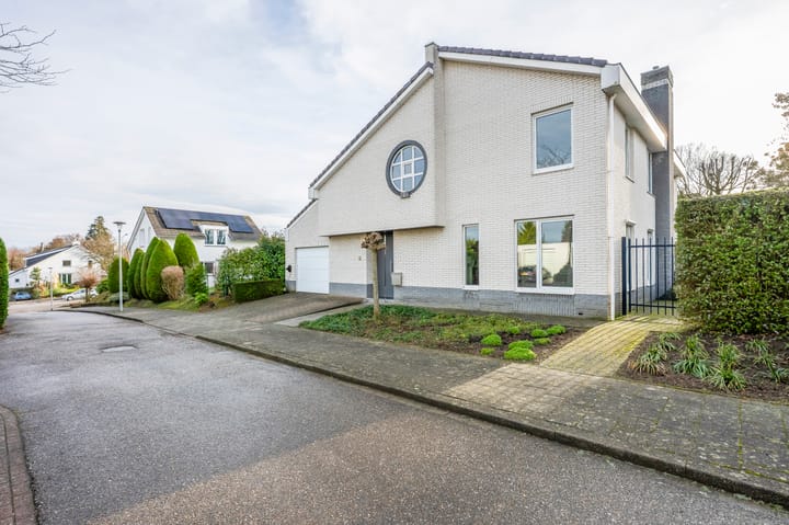 Foto 31 van Clara Wichmannstraat 2