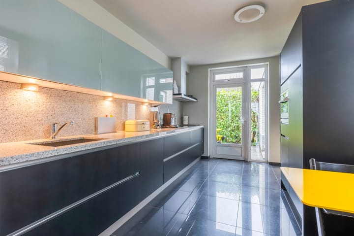 Foto 10 van Clara Wichmannstraat 2