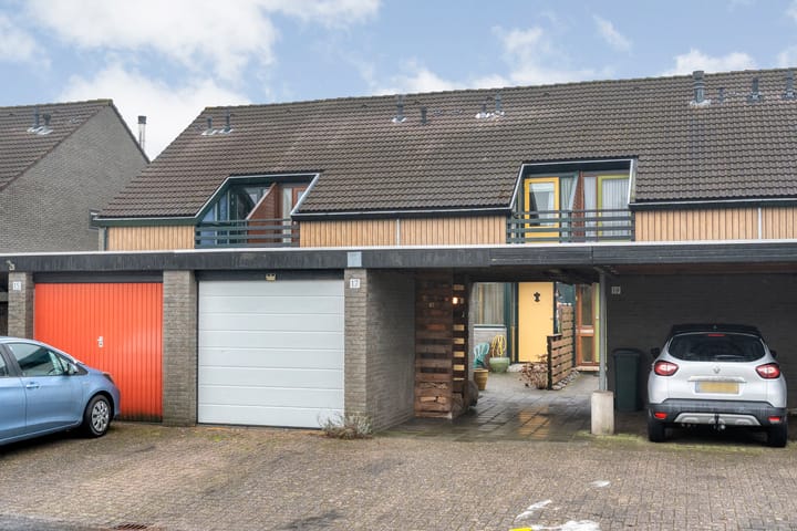 Foto 8 van Zwemmer 17