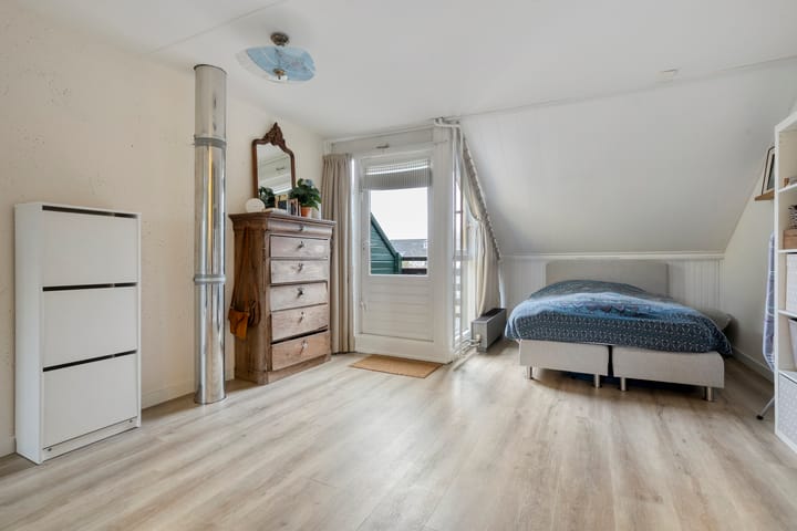 Foto 33 van Zwemmer 17