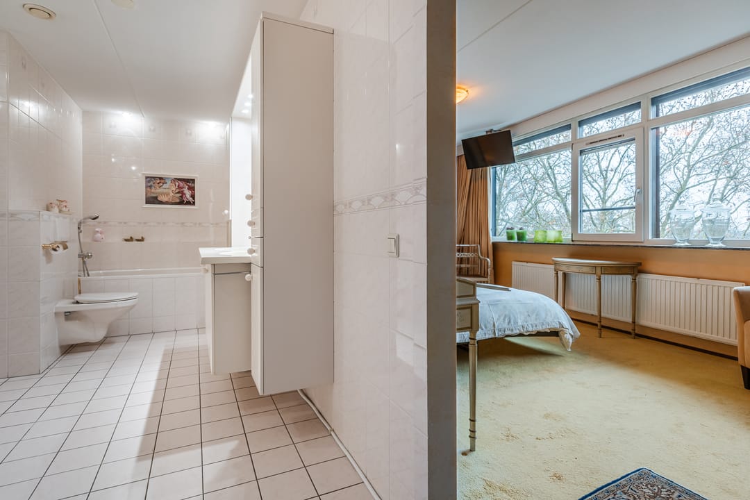 Foto 22 van Henriette Ronnerstraat 92