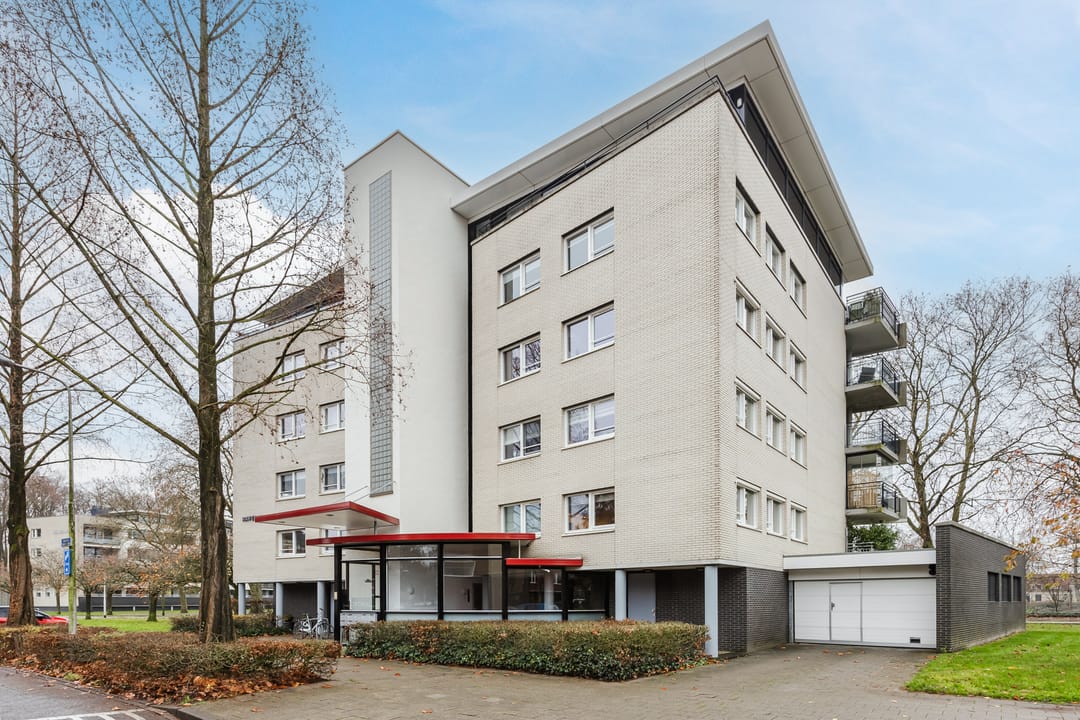 Foto 32 van Henriette Ronnerstraat 92