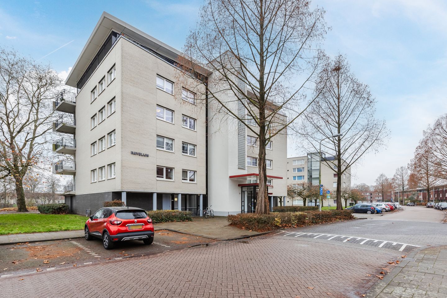 Foto 35 van Henriette Ronnerstraat 92