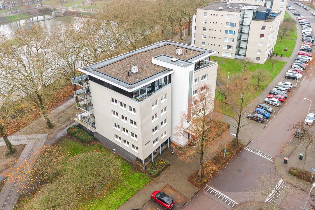 Foto 37 van Henriette Ronnerstraat 92