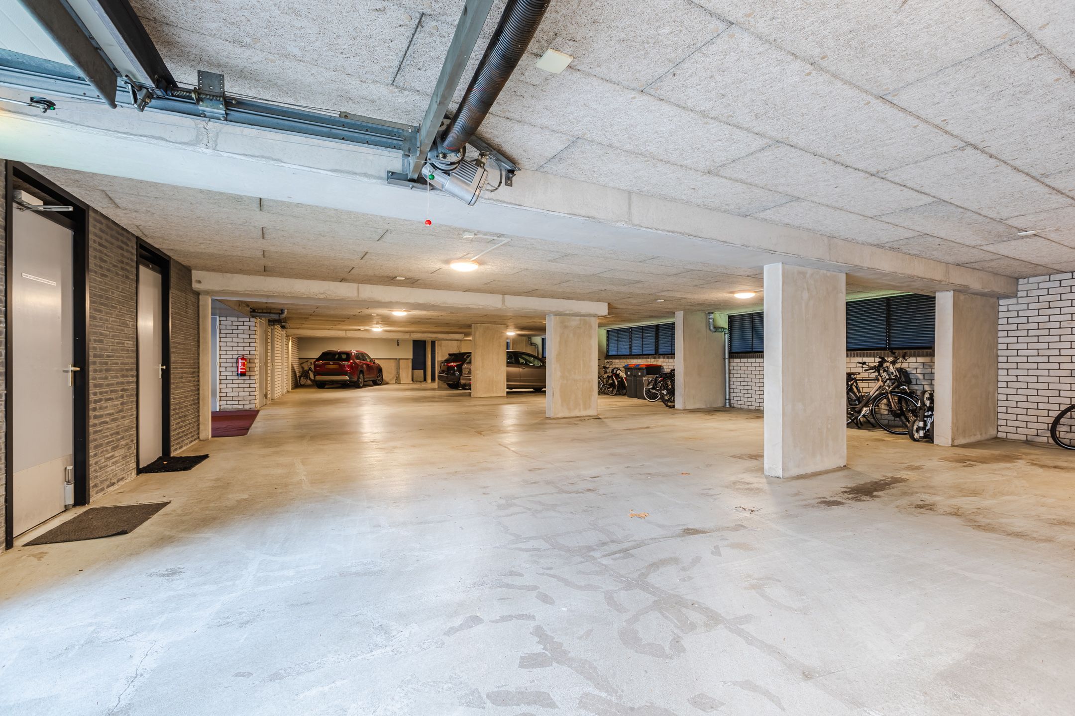 Foto 33 van Henriette Ronnerstraat 92