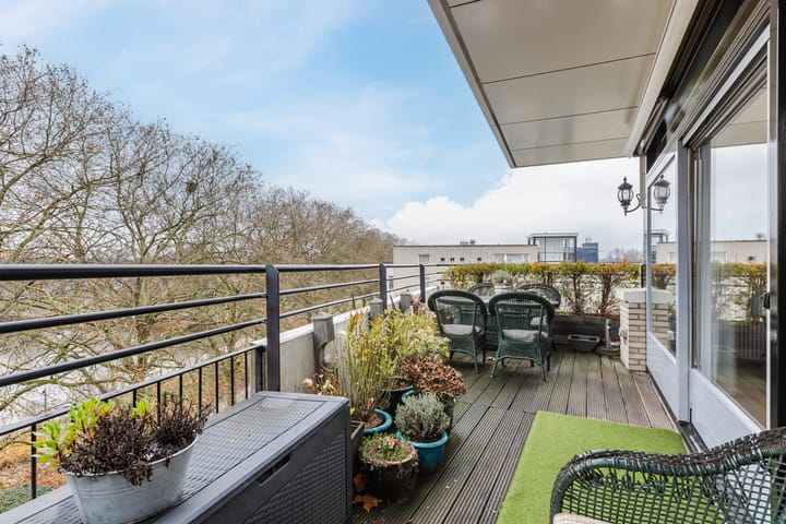 Foto 9 van Henriette Ronnerstraat 92