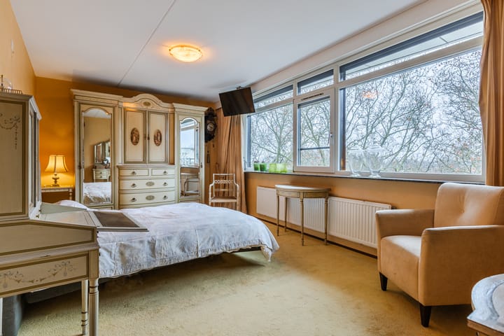 Foto 21 van Henriette Ronnerstraat 92