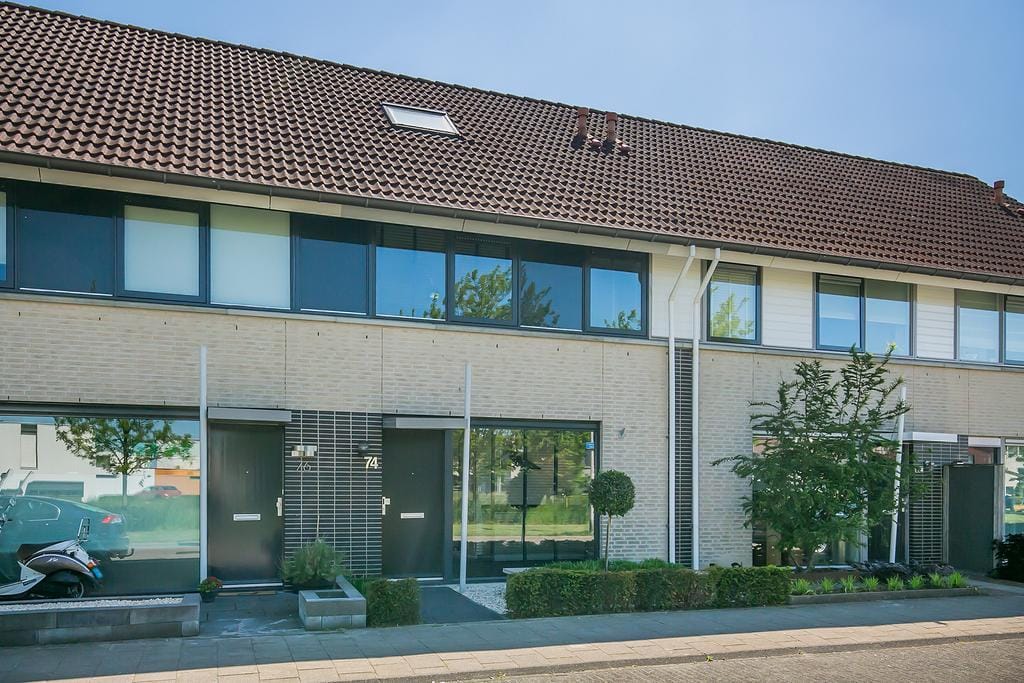 Buying a house in The Netherlands., Verzonken Kasteel 74