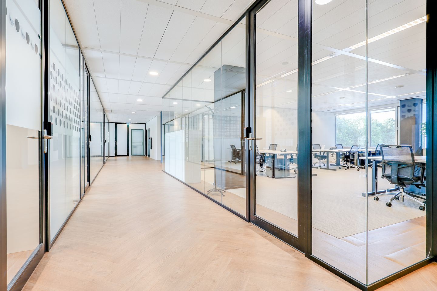 Bekijk foto 3 van Thomas R. Malthusstraat 1-3