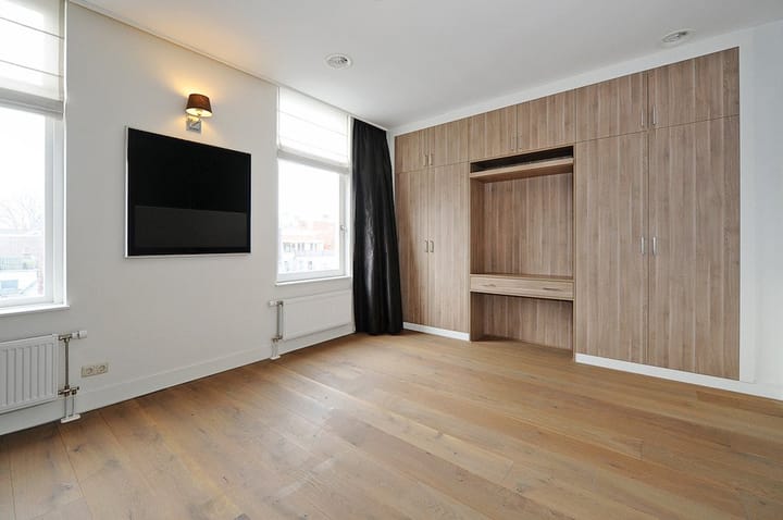 Photo 16 of Denneweg 70-A