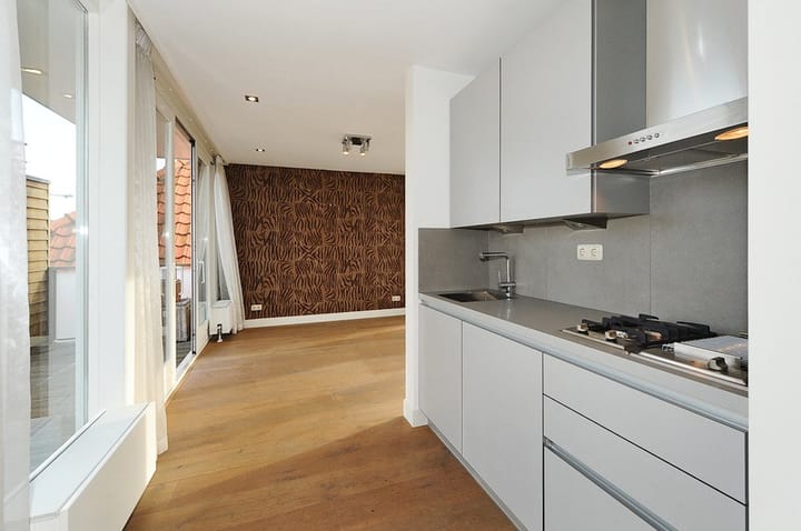 Photo 23 of Denneweg 70-A