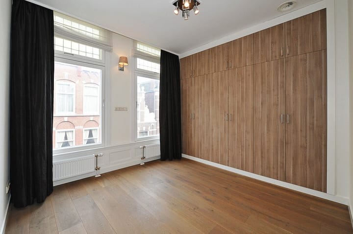 Photo 19 of Denneweg 70-A