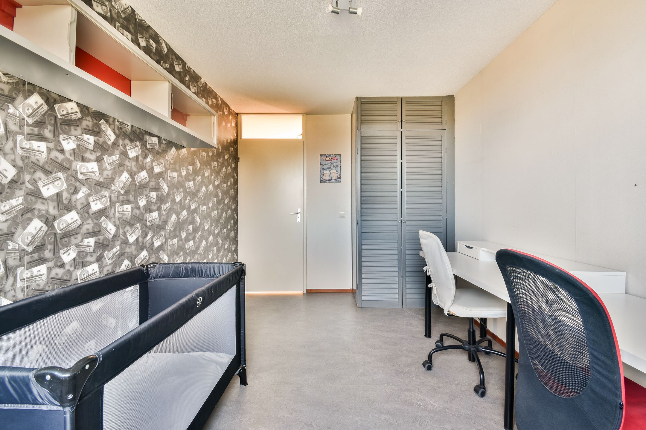 Photo 30 of van der Duynstraat 14