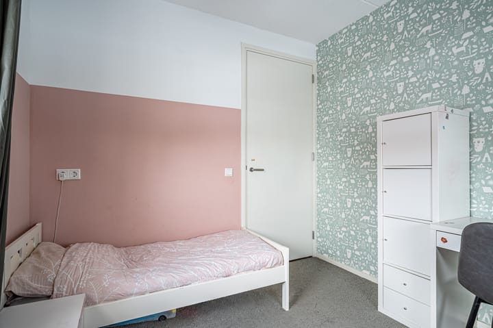 Foto 30 van Aronskelk 6