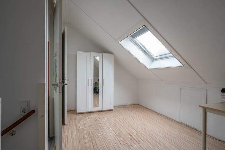 Foto 31 van Aronskelk 6