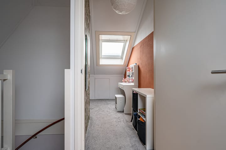 Foto 33 van Aronskelk 6