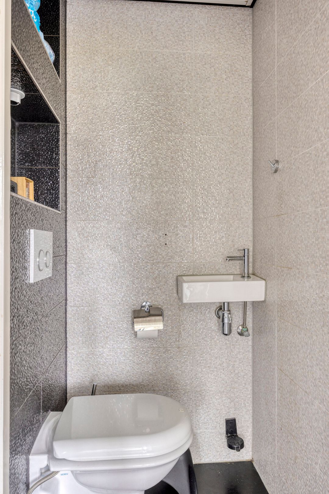 Photo 8 of Robert Fruinlaan 16-3