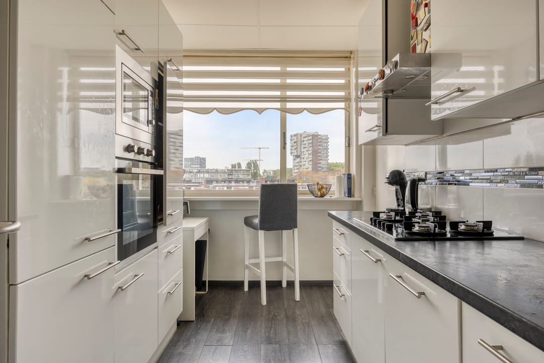 Photo 2 of Robert Fruinlaan 16-3