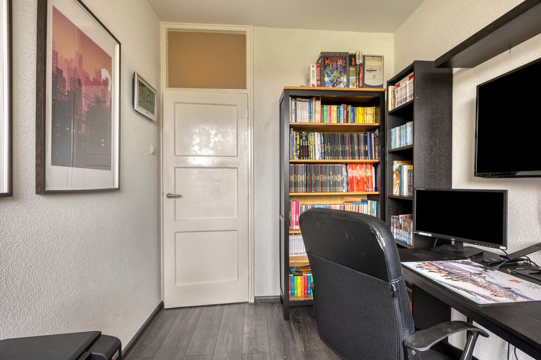 Photo 17 of Robert Fruinlaan 16-3