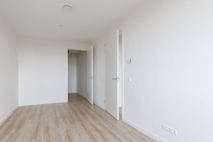 Foto 13 van Vincent van den Heuvellaan 113