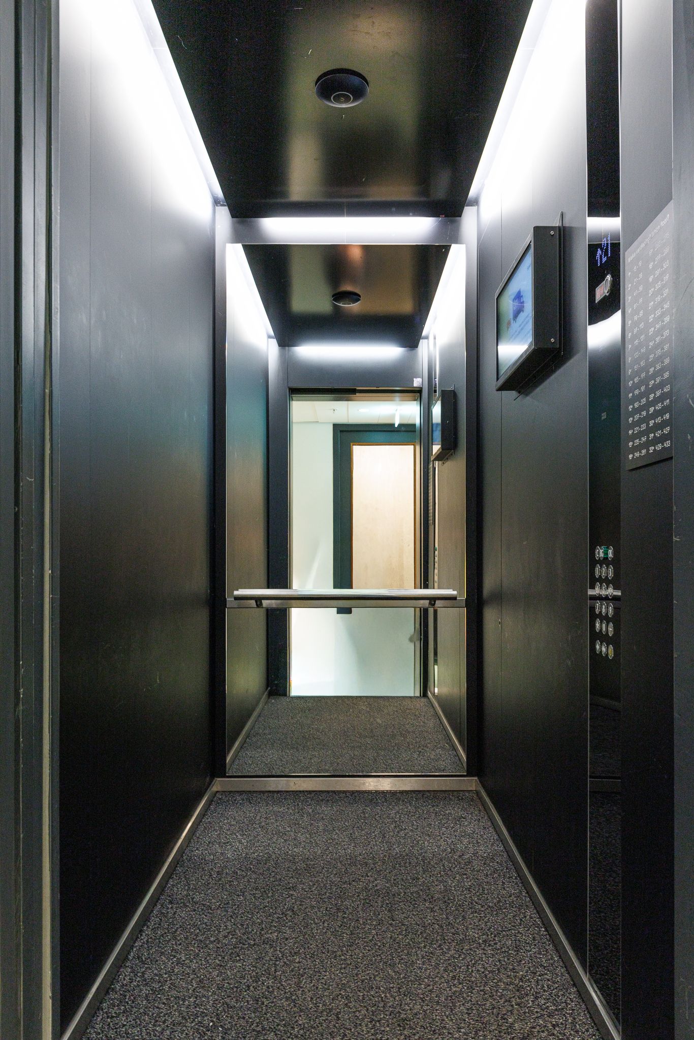 Foto 25 van Vincent van den Heuvellaan 113