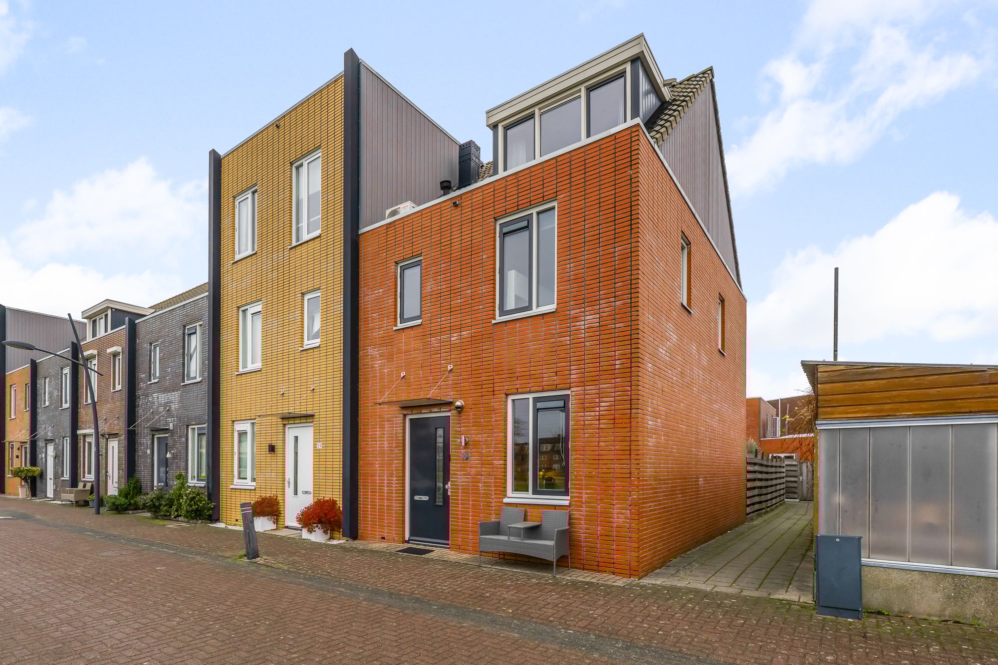 Buying a house in The Netherlands., Decatlon 61
