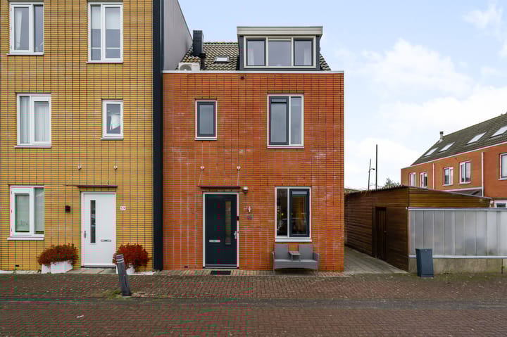 Photo 35 of Decatlon 61