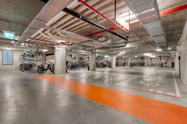 Foto 27 van Startbaan 80