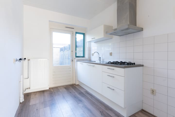 Foto 7 van van Maarenplein 6