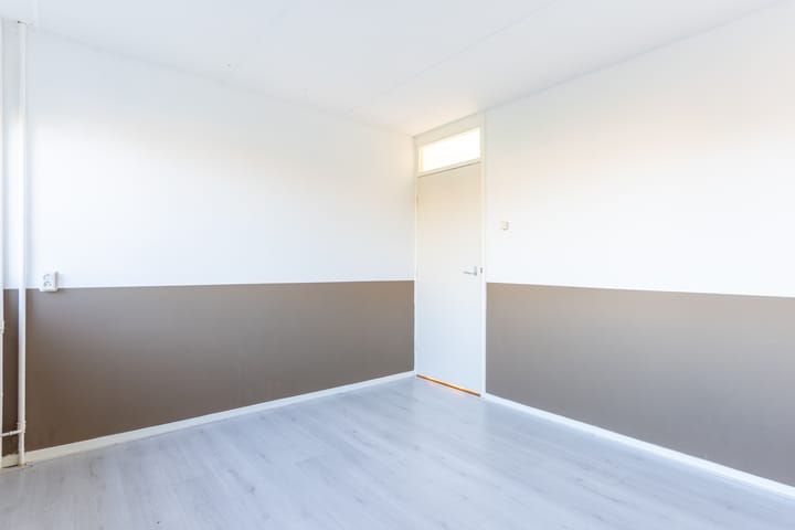 Foto 13 van van Maarenplein 6