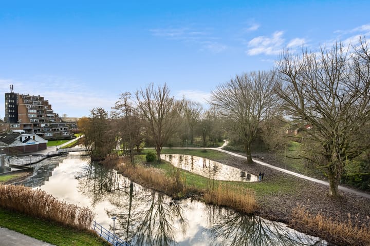 Foto 3 van Essenburg 100