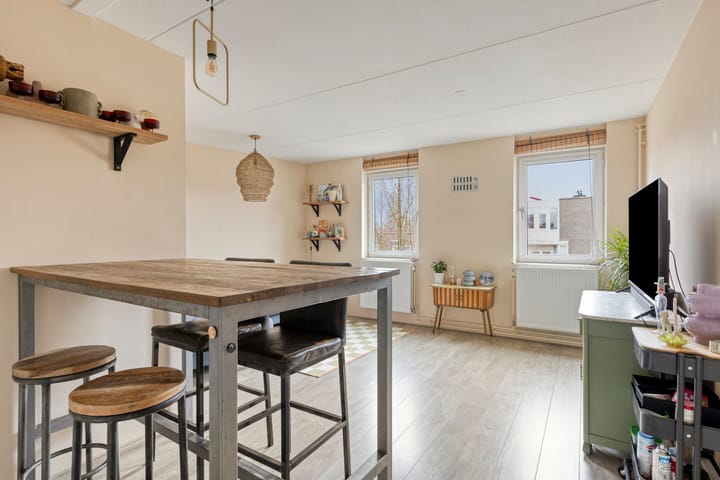 Foto 8 van Molukkenstraat 94-D