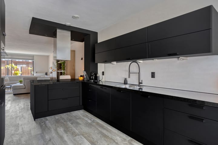 Photo 2 of Werpanker 8