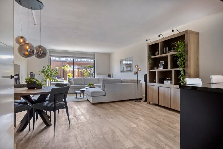 Photo 7 of Werpanker 8