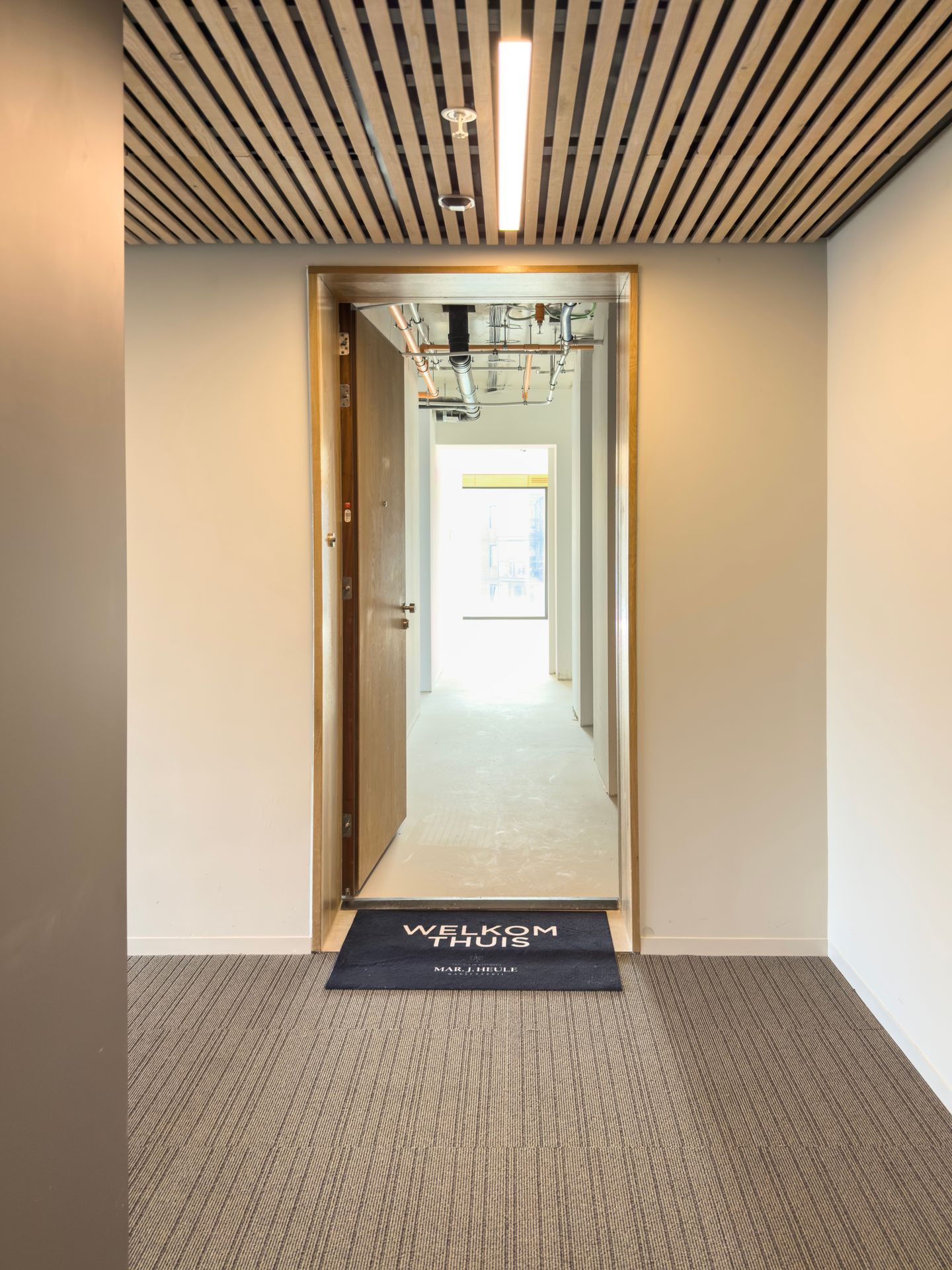 Photo 10 of Korte Ouderkerkerdijk 1-X1