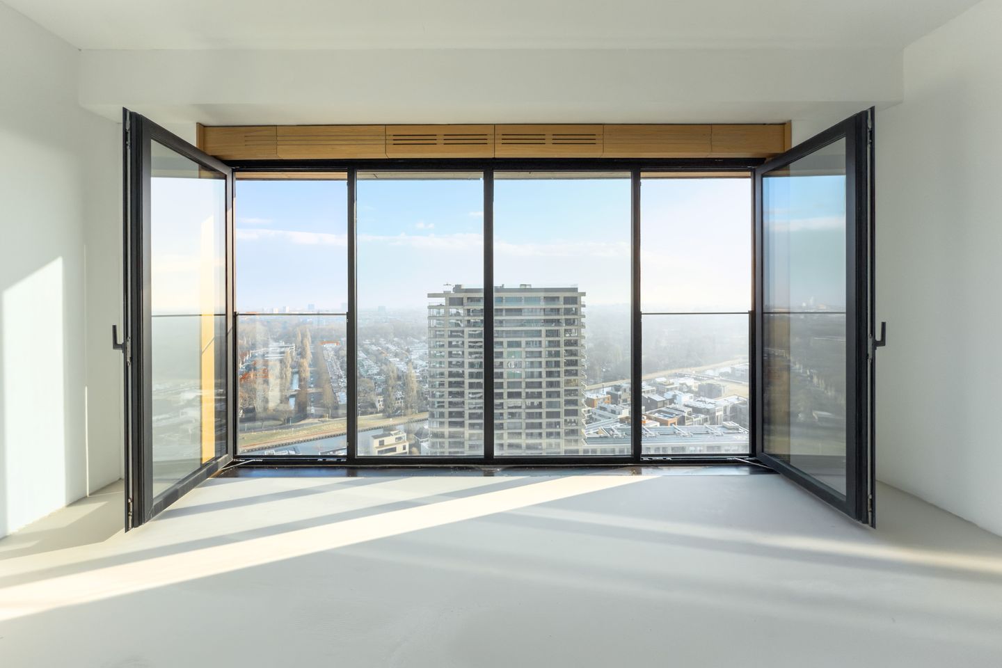 Photo 14 of Korte Ouderkerkerdijk 1-X1