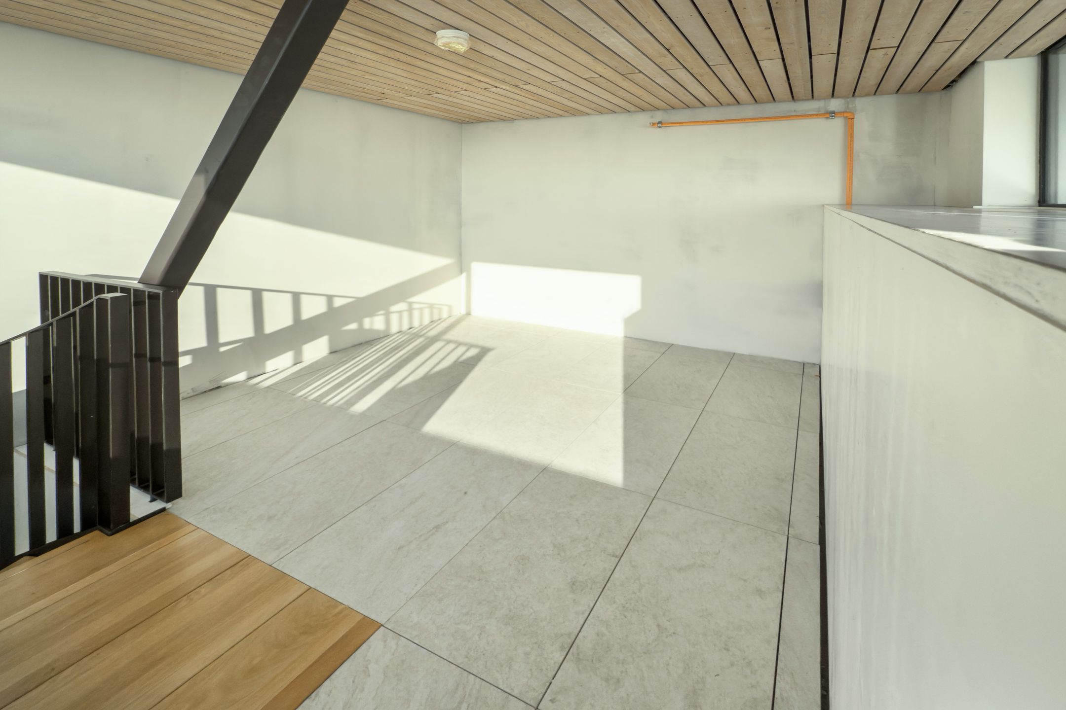 Photo 21 of Korte Ouderkerkerdijk 1-X1