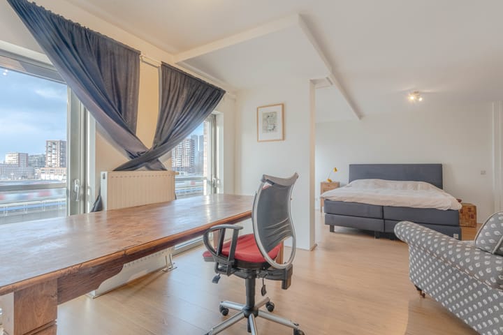 Foto 22 van Maashaven O.z. 227