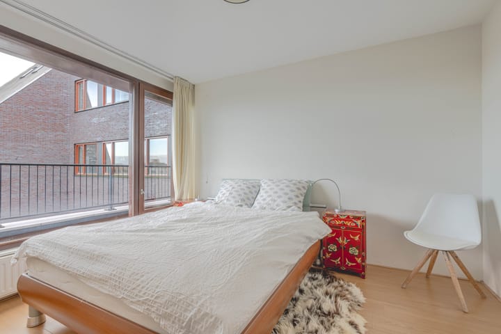 Foto 23 van Maashaven O.z. 227