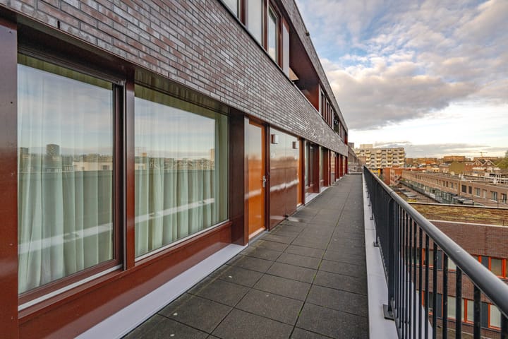 Foto 36 van Maashaven O.z. 227