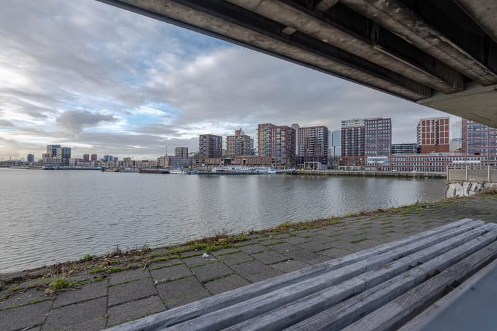 Foto 38 van Maashaven O.z. 227